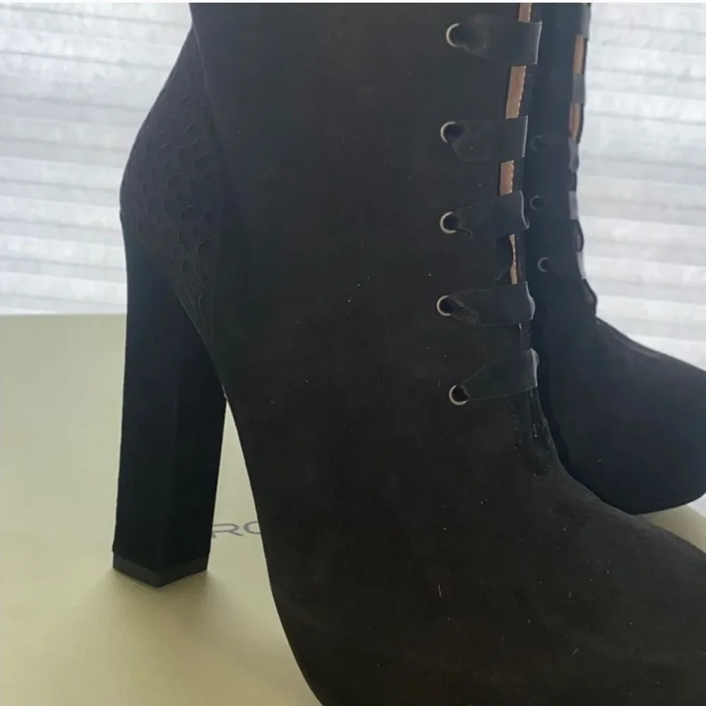 New Marchez Vous Roux Boot Black Suede Sz 7